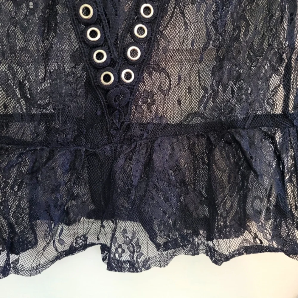 Sheer lace black top - Picture 14 of 14